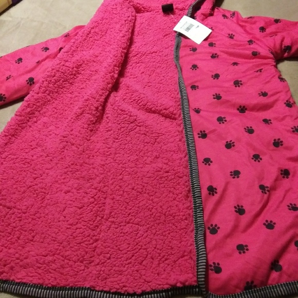 Robe - Picture 6 of 8